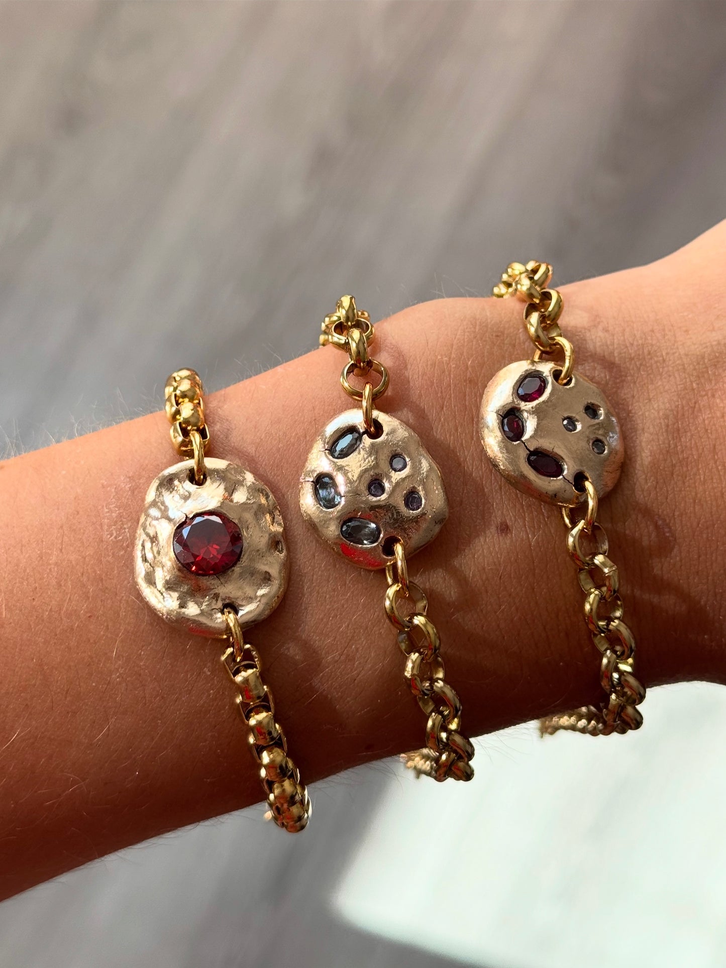 Manzana Roja Bracelet