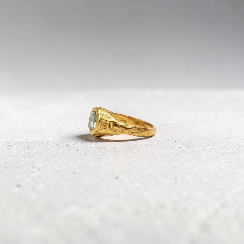 Handmade Jewelry in Madrid: Unique Pieces Made by Hand