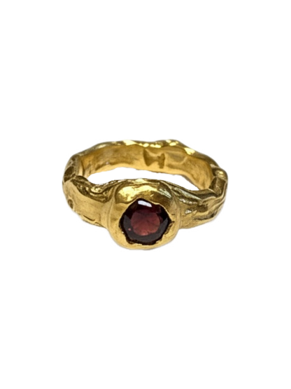 Granate Pinky Ring — 925 silver pinky ring with garnet, Camila D. Daneri