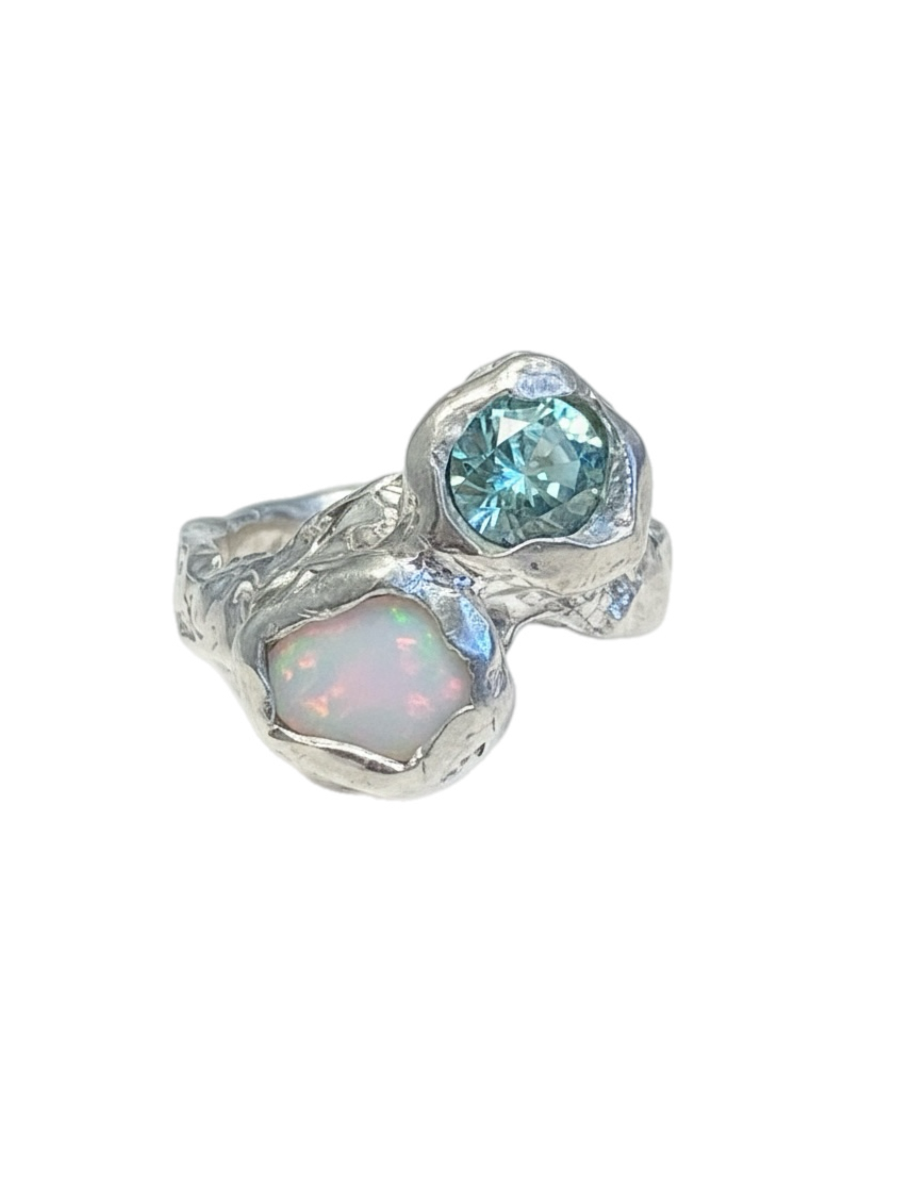 Opalo and Moissanita Ring — 925 silver ring with opal and moissanite, Camila D. Daneri