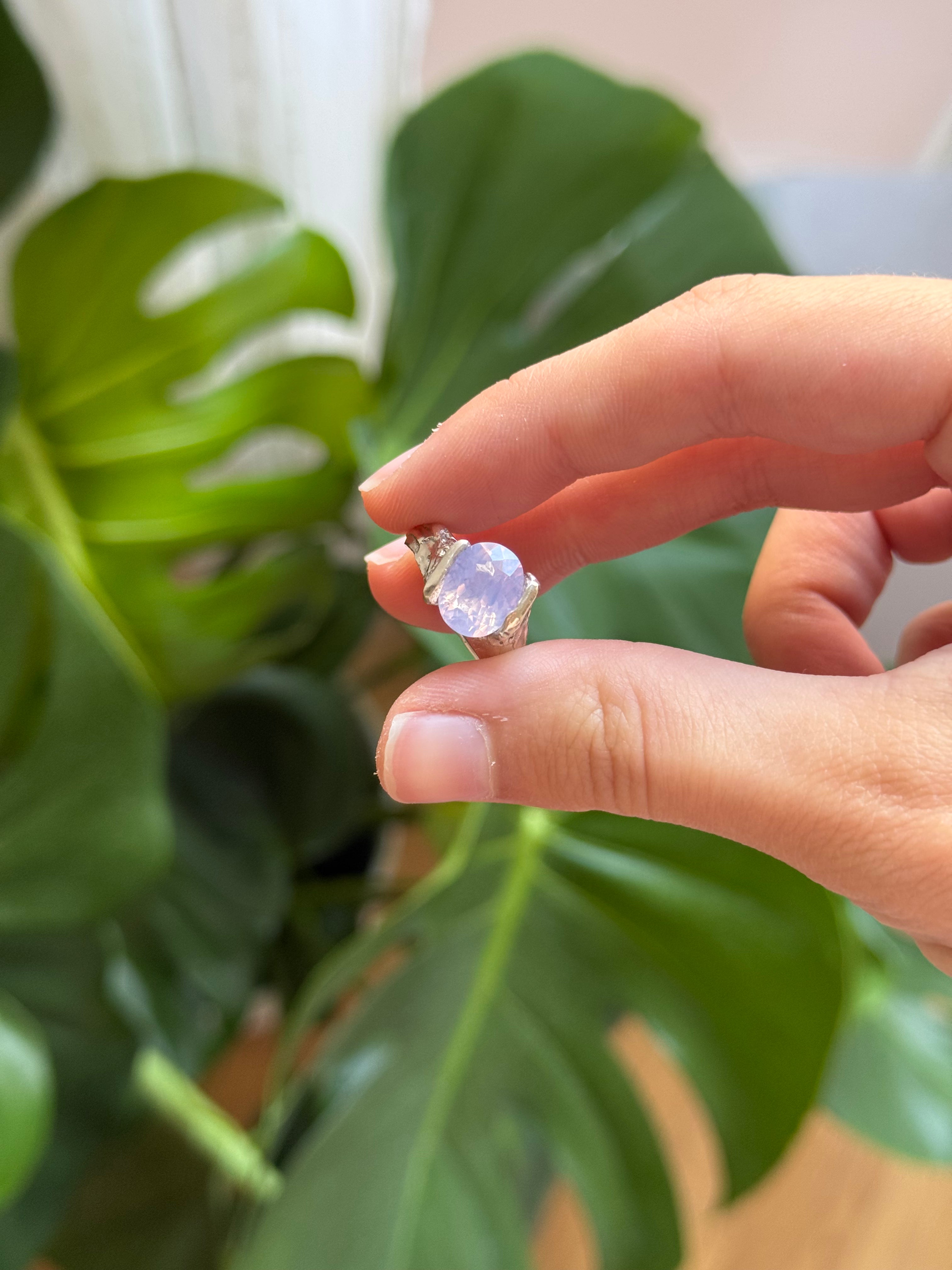 Opalescente Ring — 925 silver ring with opal, Camila D. Daneri