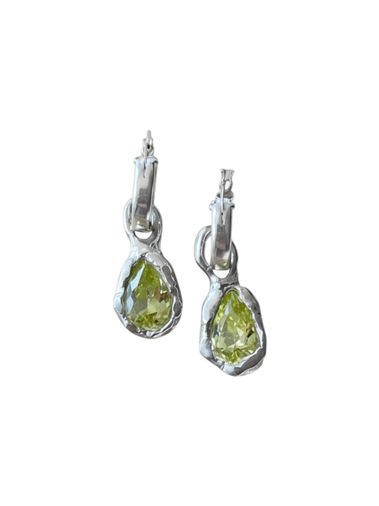 Pera Earrings — 925 silver earrings, Camila D. Daneri