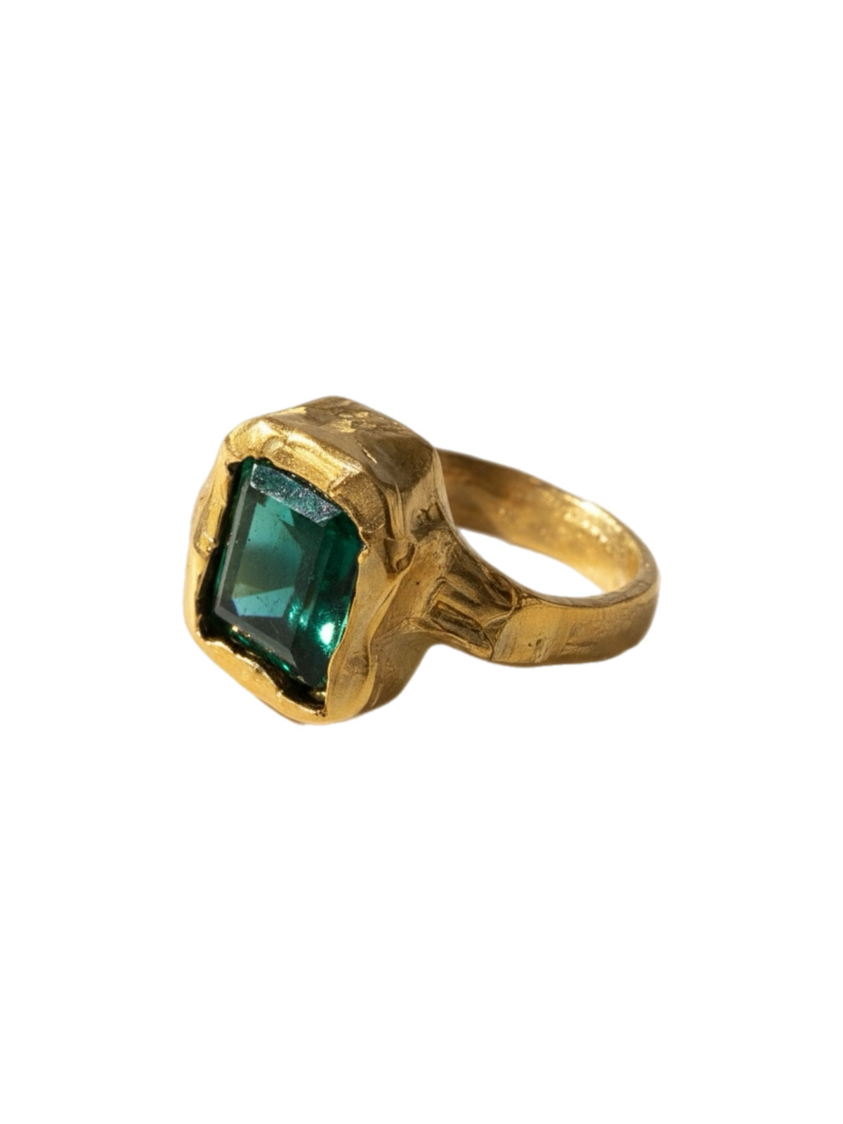 Esmeralda Dorado Ring