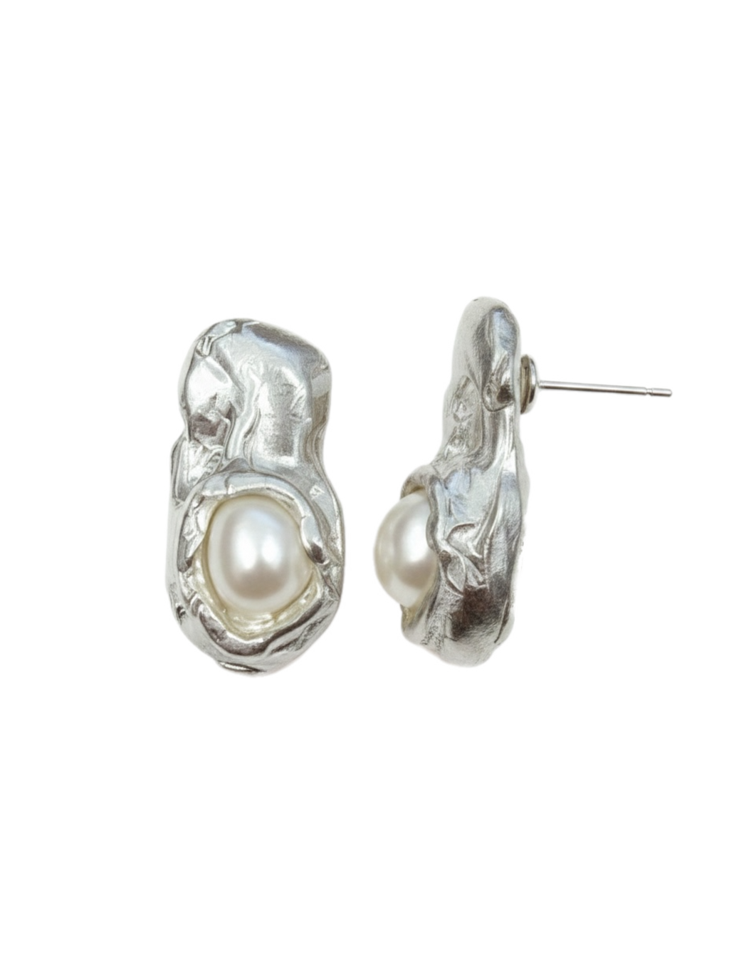 Perla Stud Earrings