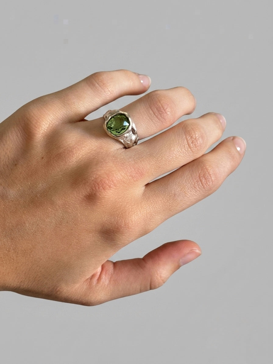 Luna Ring
