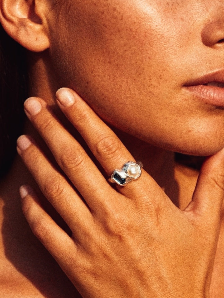 Perla & Topacio Ring
