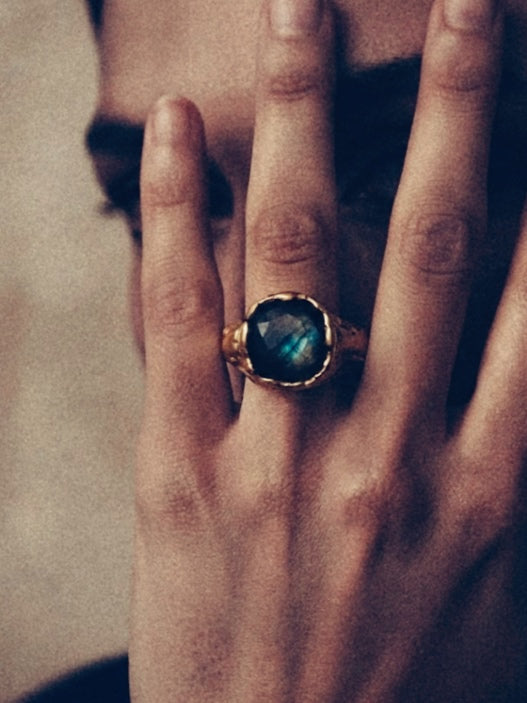 Labradorita Dorado Ring