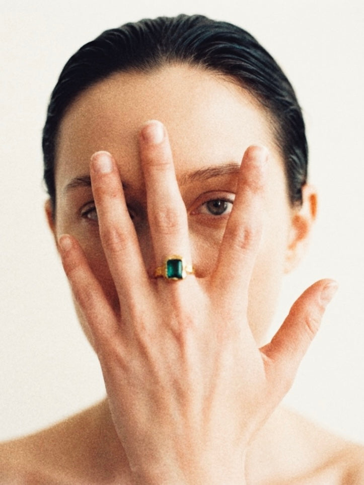 Esmeralda Dorado Ring