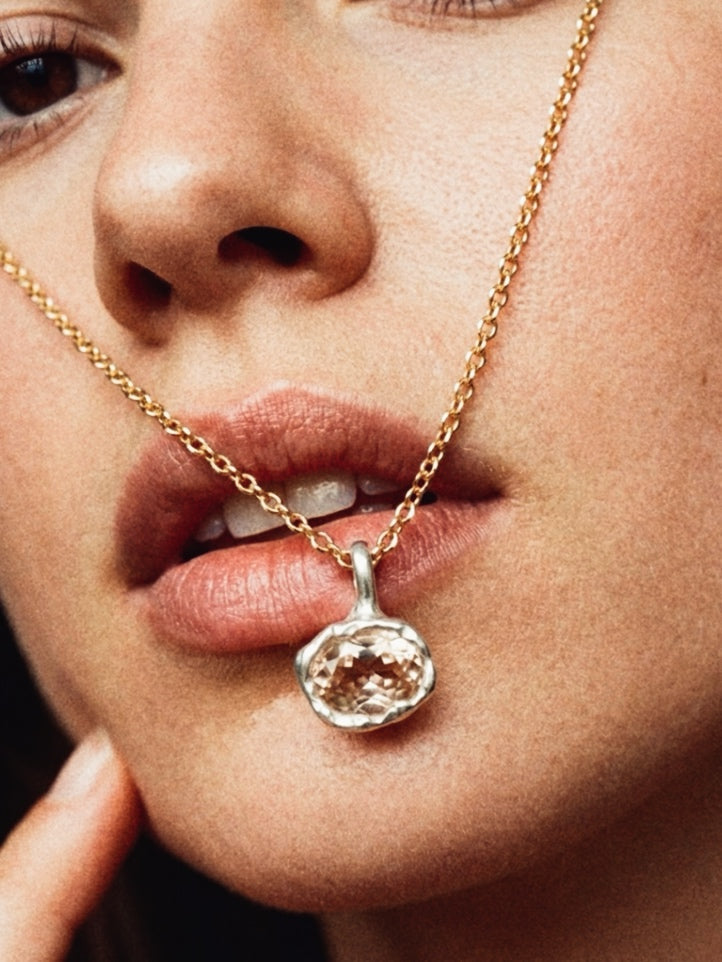 Albaricoque Necklace