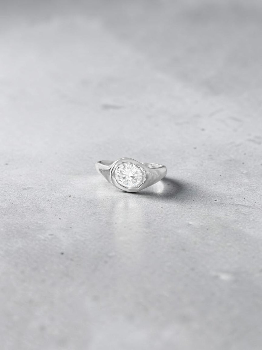 Oval Ring