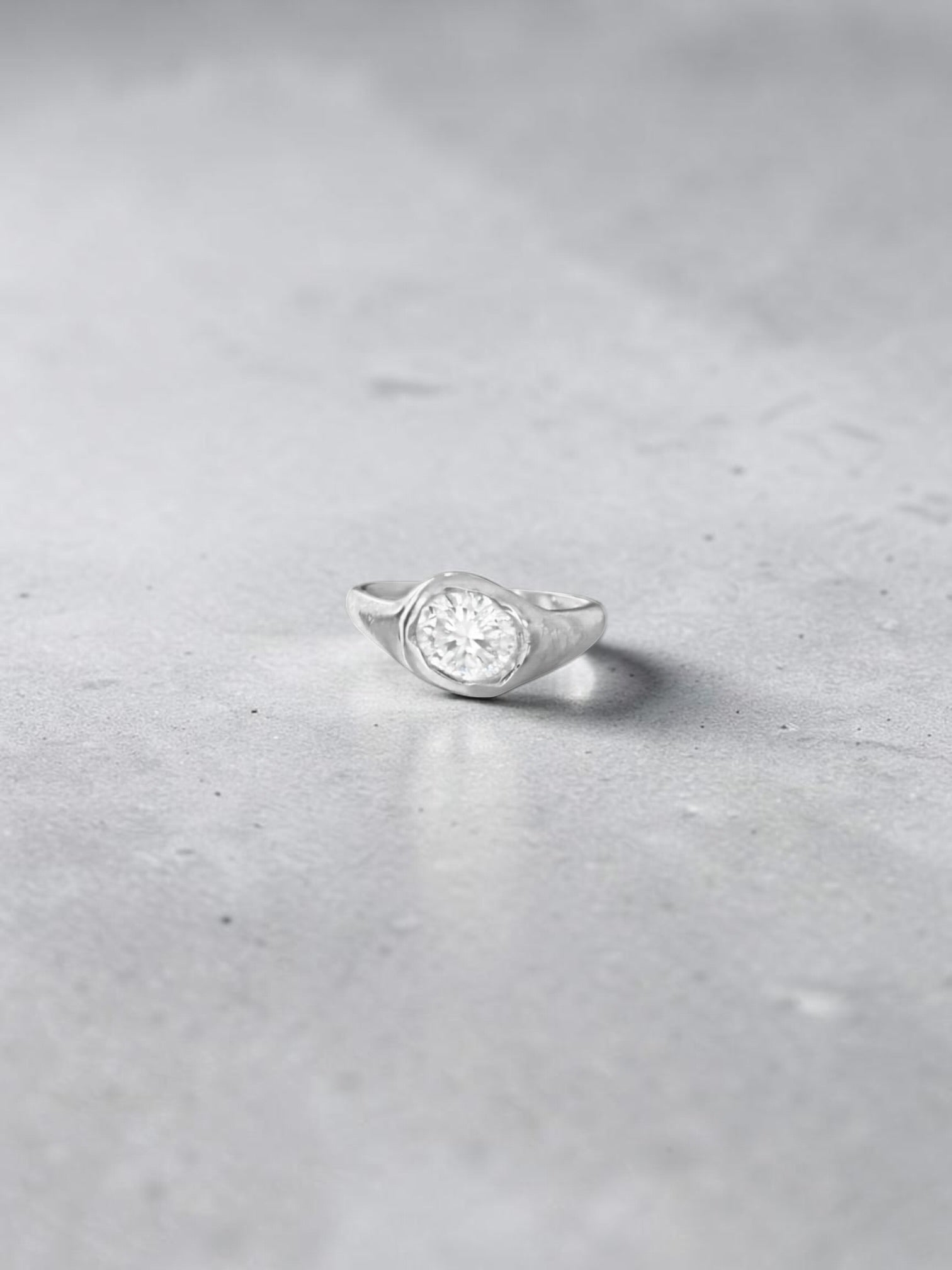 Oval Ring