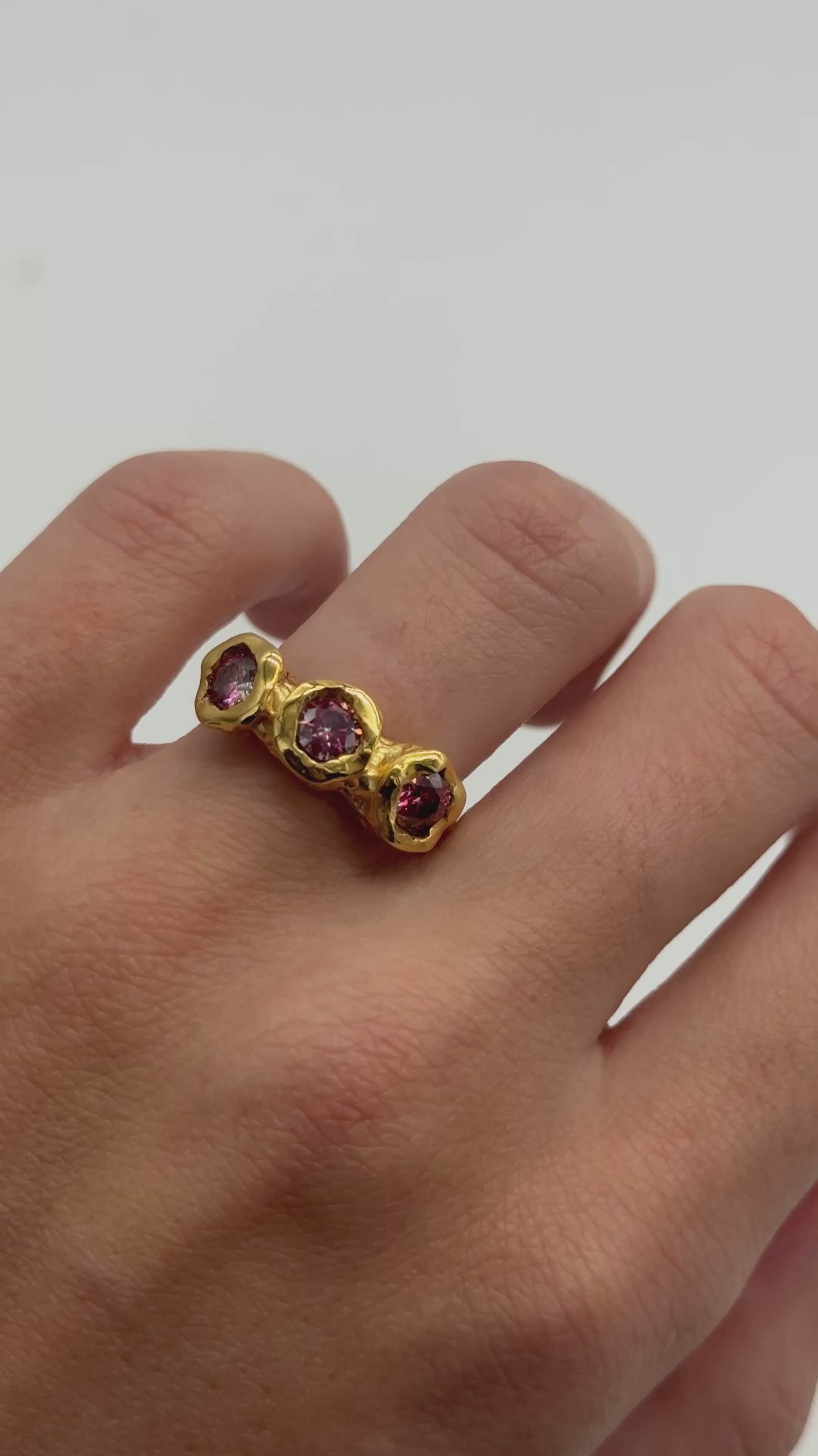 Tres Ring